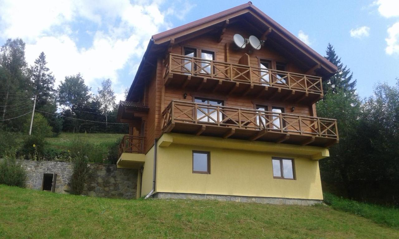 Villa Barvy Karpat Slavske Esterno foto